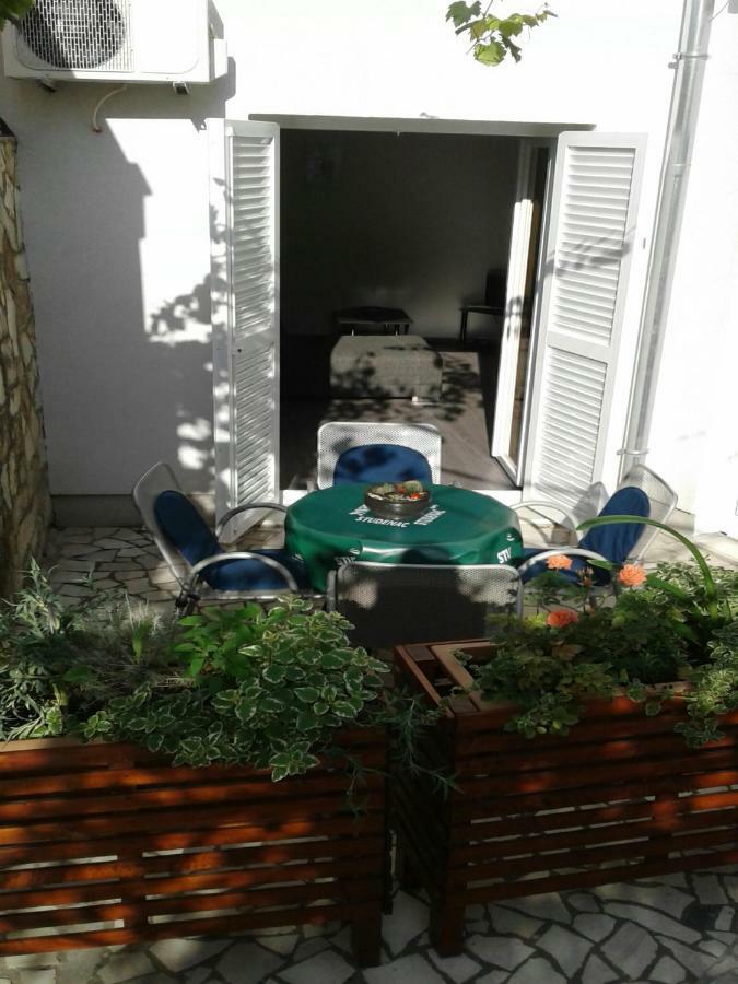 Apartmani Maric Selce Exteriér fotografie